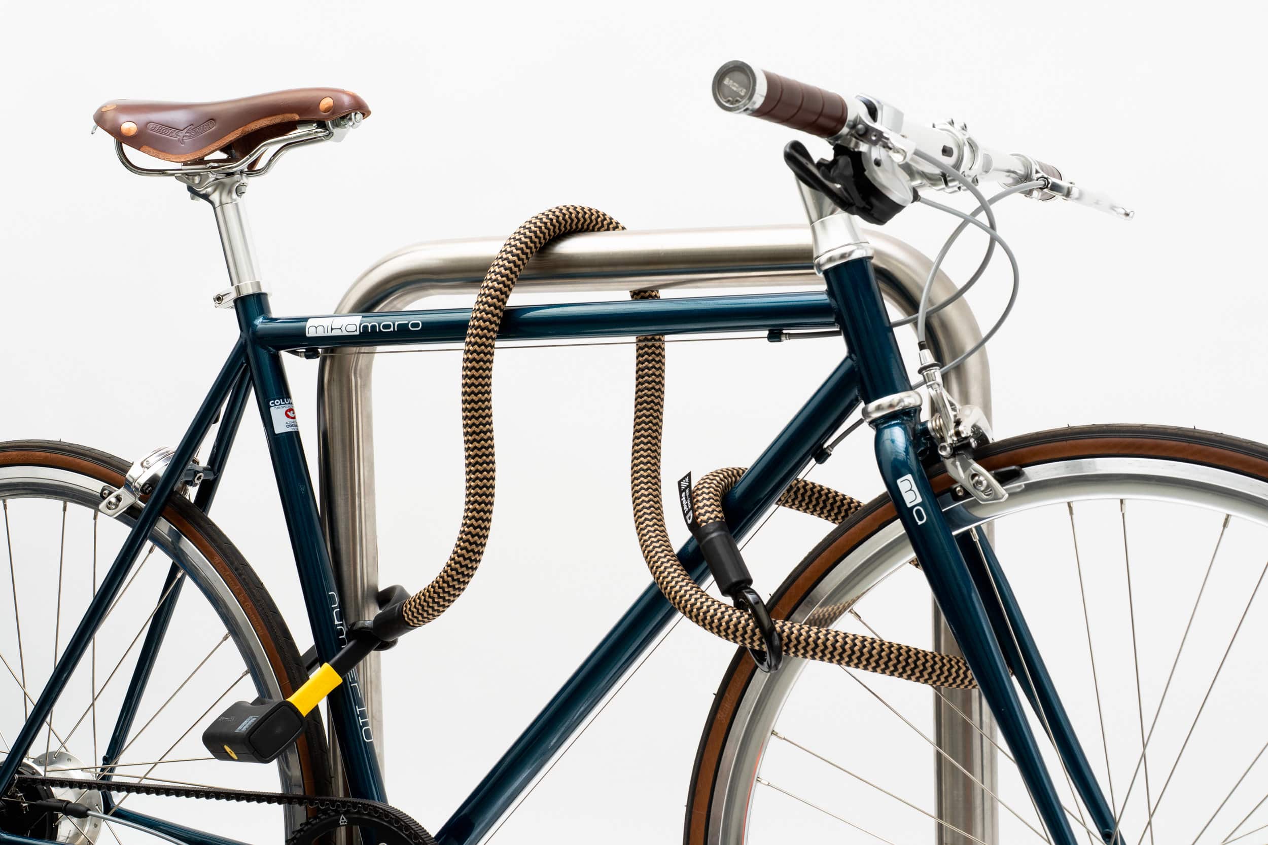 black-gold texlock eyelet Set textile lock secures several bike parts to the bike stand