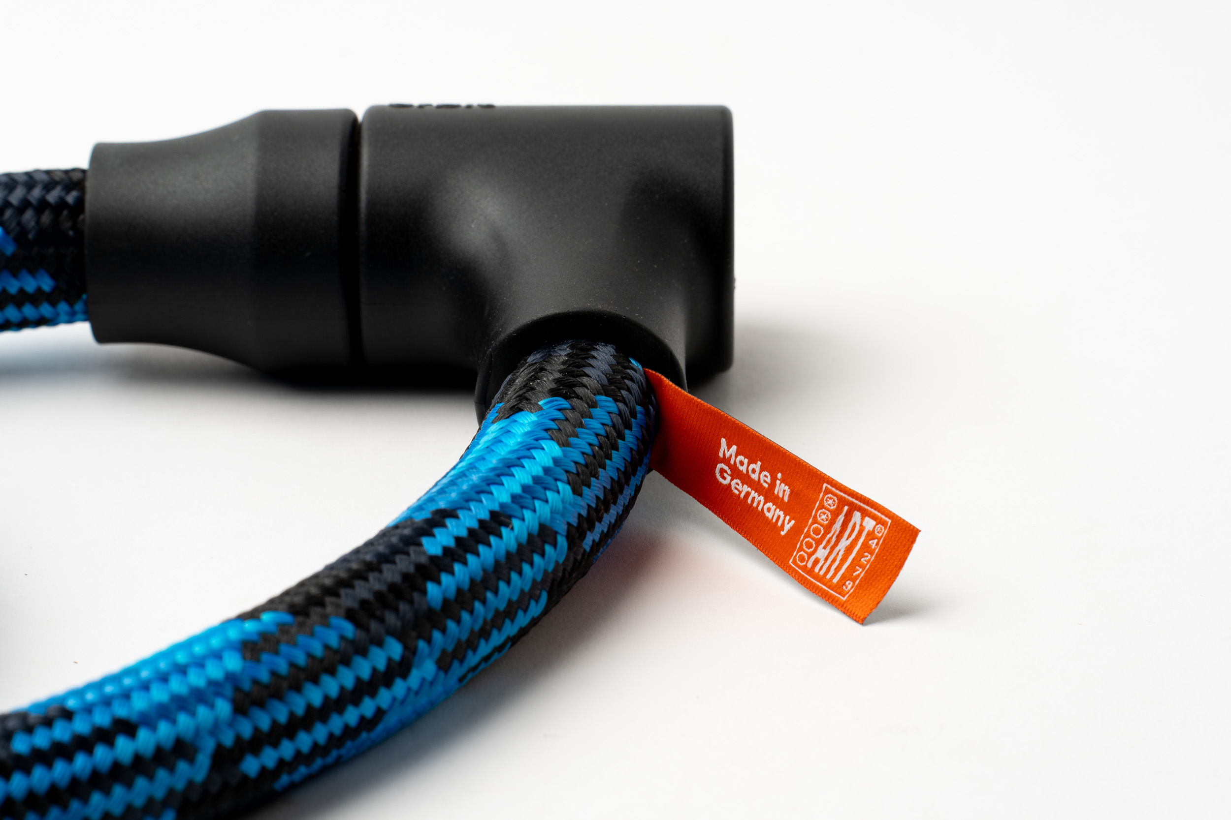 zwart-blauw texlock orbit textielslot met ART veiligheidscertificaat op geweven label
